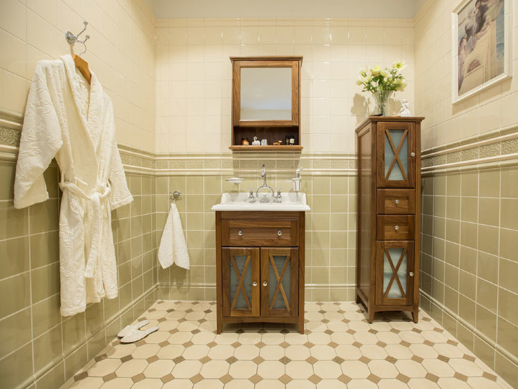 картинка Тумба под раковину с двумя дверцами, цвет орех от магазина Burlington Official